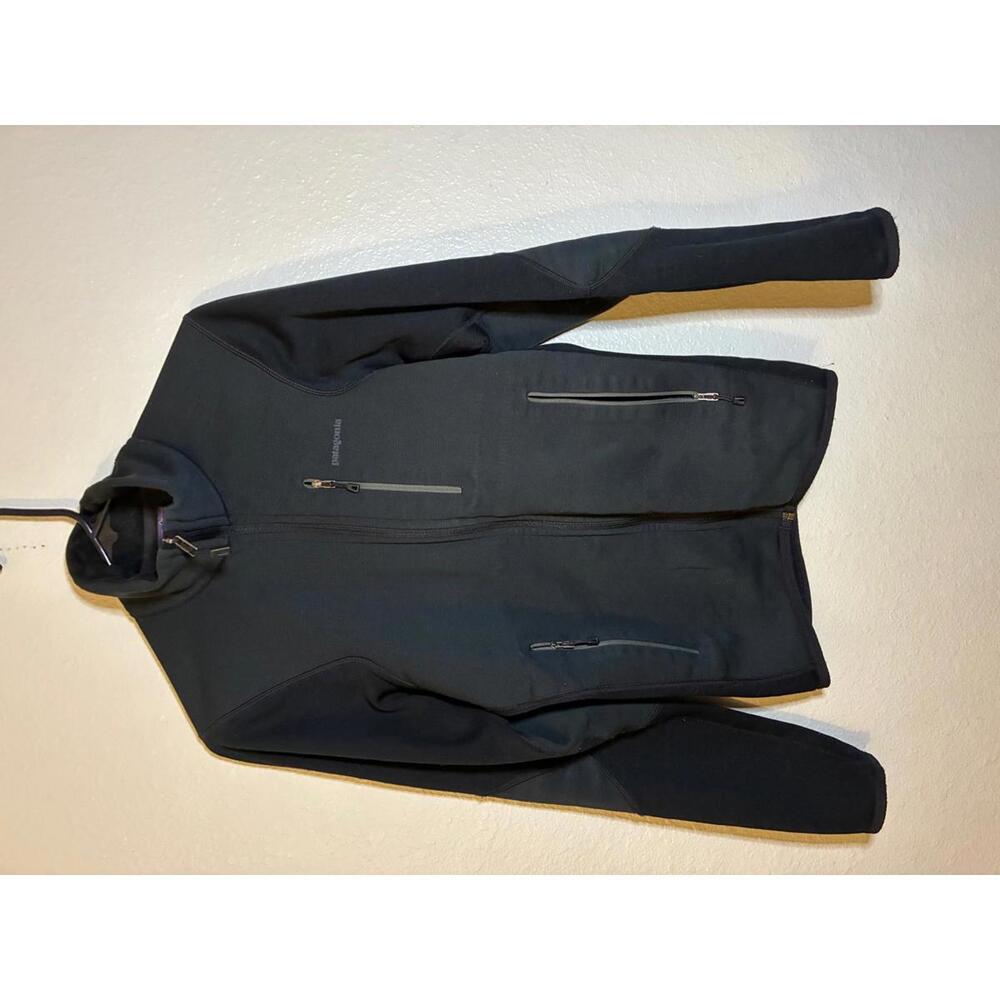 Patagonia Men's Fleece Jacket Size Small